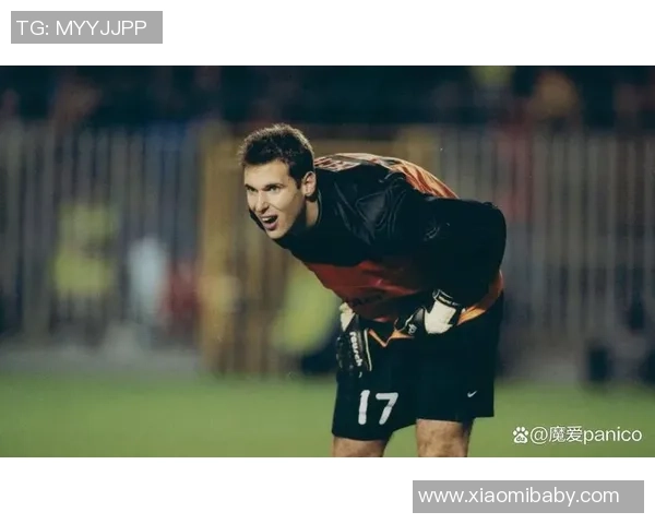 十大十七号球星：巅峰辉煌的足坛传奇