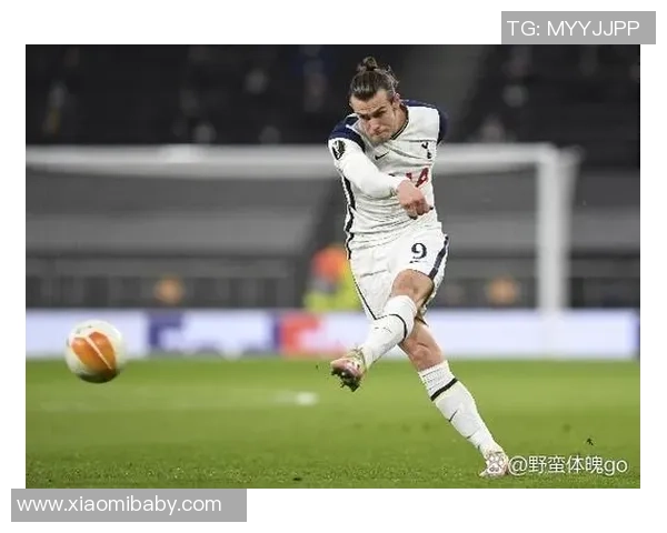 球星如何通过科学训练提升足球速度与爆发力的秘诀解析